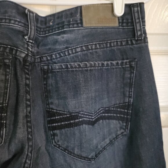 Urban Pipeline Relaxed Bootcut Jeans 32 x 32 dark blue black wash - Picture 3 of 4